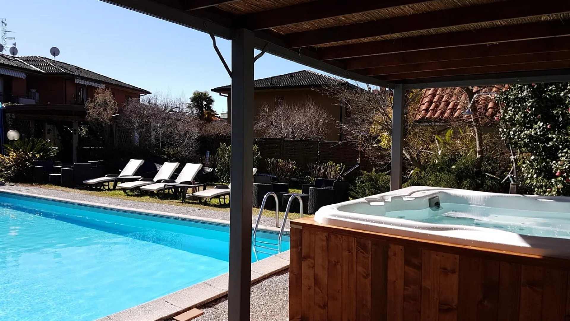 *** Hotel Albergo Paradiso Maccagno Italy